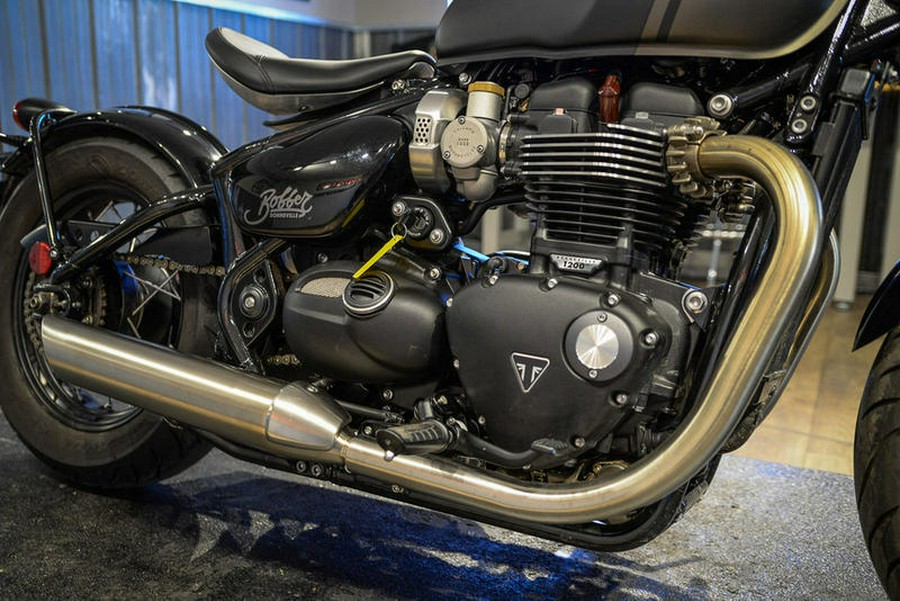 2022 Triumph Bonneville Bobber Matt Storm Grey/Matt Ironstone