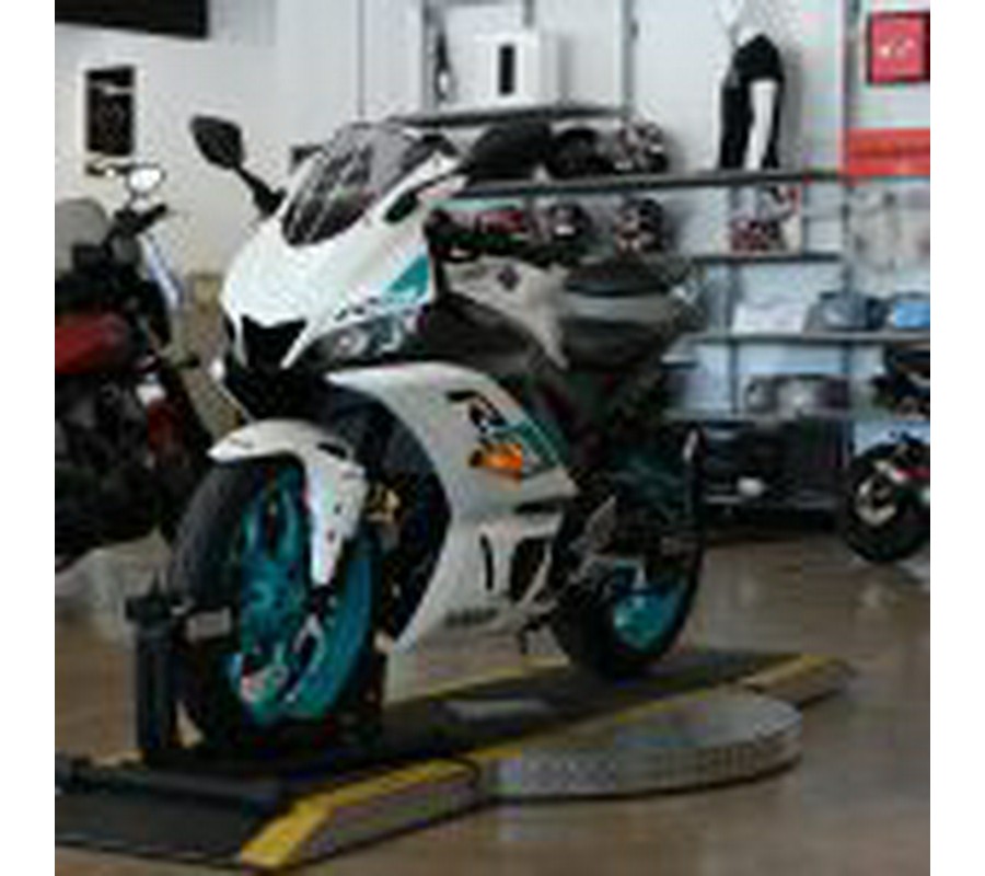 2024 Yamaha R3