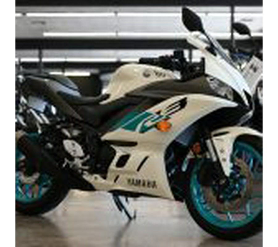 2024 Yamaha R3