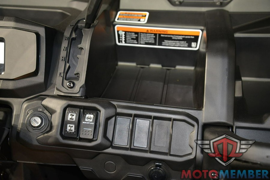 2025 Can-Am Defender DPS HD7