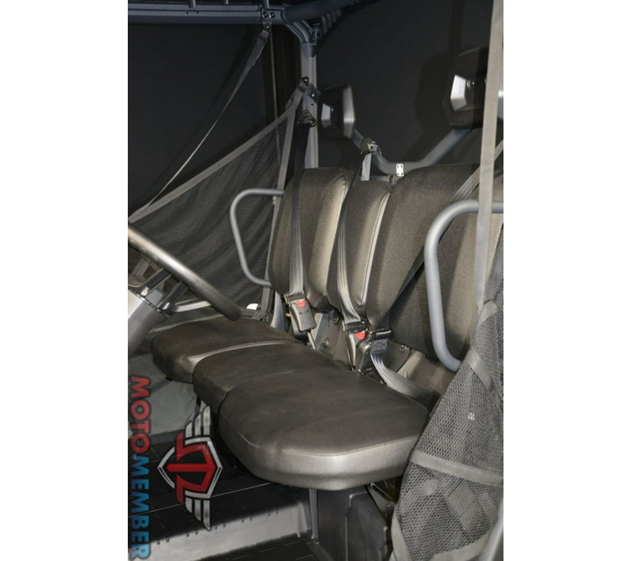 2025 Can-Am Defender DPS HD7