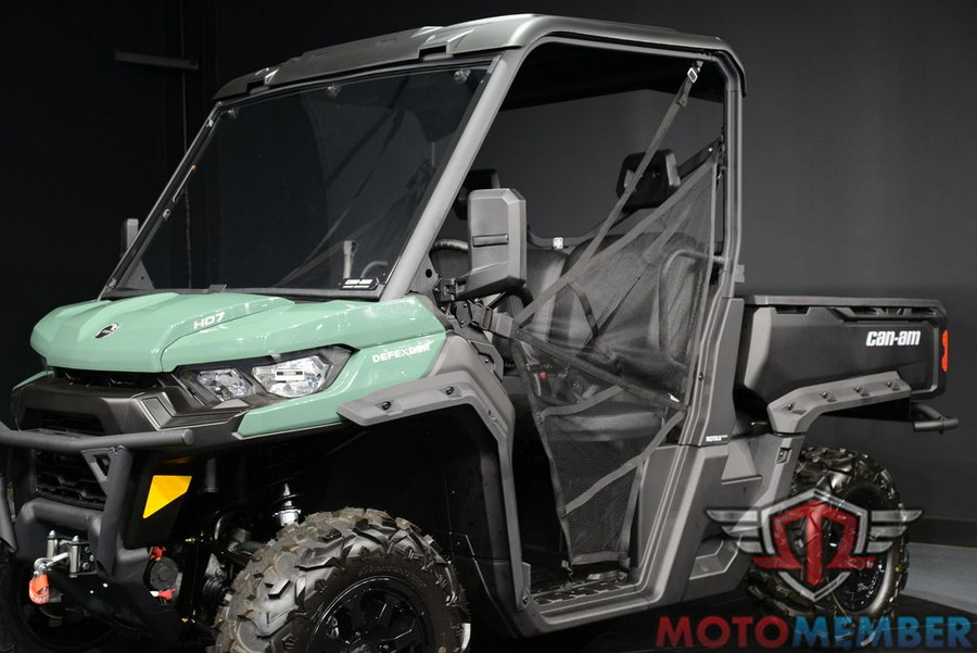2025 Can-Am Defender DPS HD7