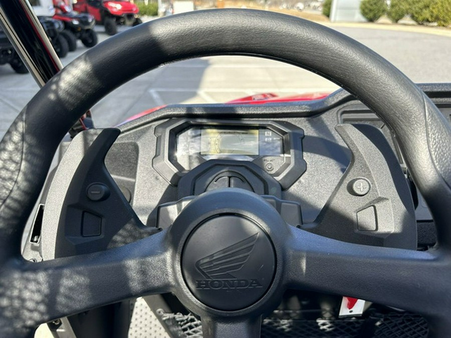 2025 Honda Pioneer 1000-6 Deluxe Crew