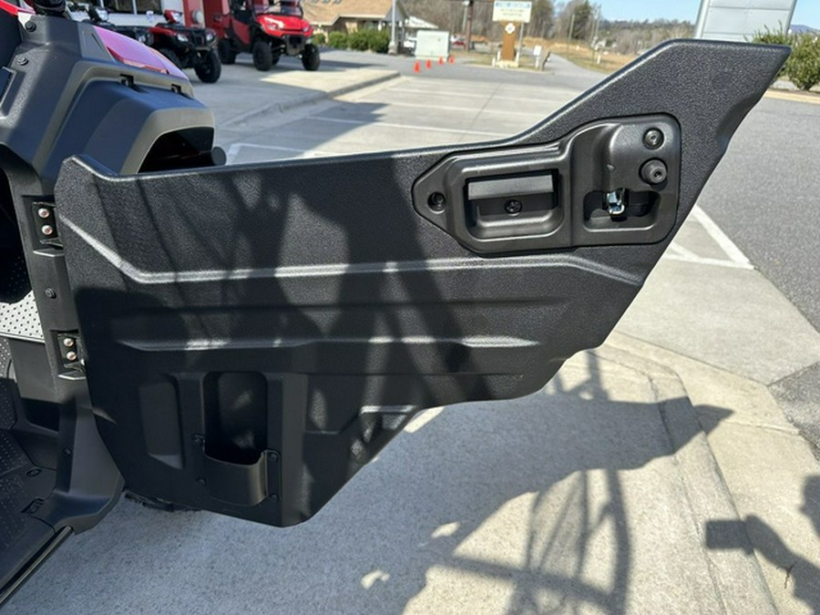 2025 Honda Pioneer 1000-6 Deluxe Crew