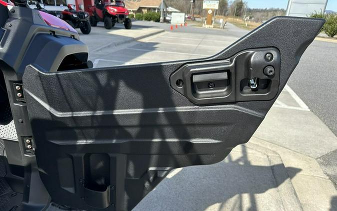 2025 Honda Pioneer 1000-6 Deluxe Crew