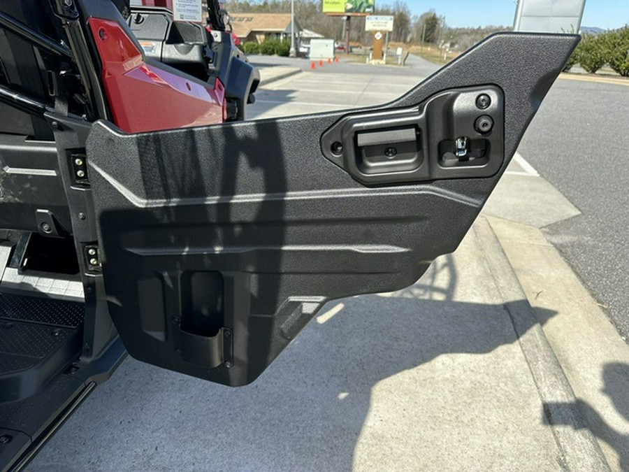 2025 Honda Pioneer 1000-6 Deluxe Crew