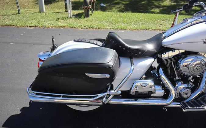 2012 Harley-Davidson® Roadking Classic 103