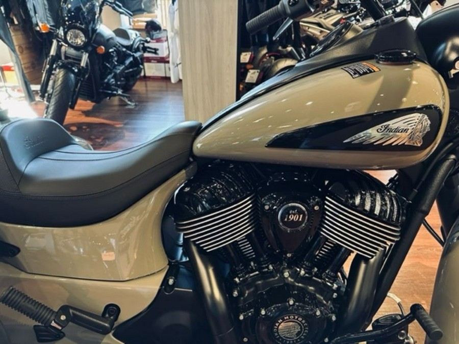 2023 Indian Motorcycle® Springfield® Dark Horse® Quartz Gray