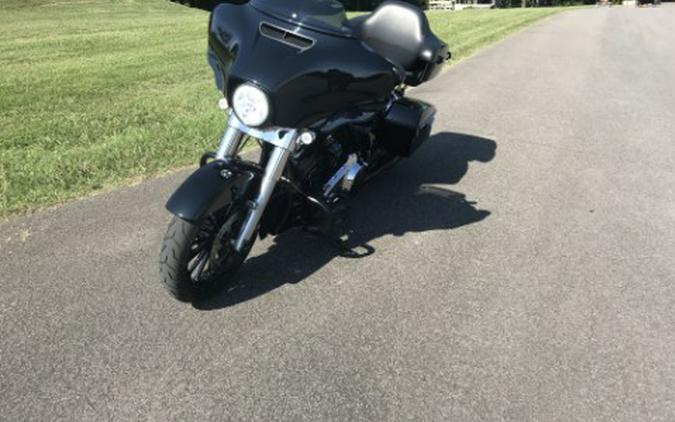 2017 Harley-Davidson STREET GLIDE
