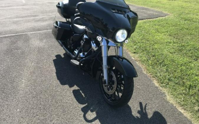 2017 Harley-Davidson STREET GLIDE