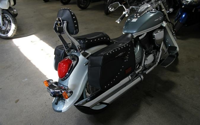 2011 SUZUKI BOULEVARD C50T