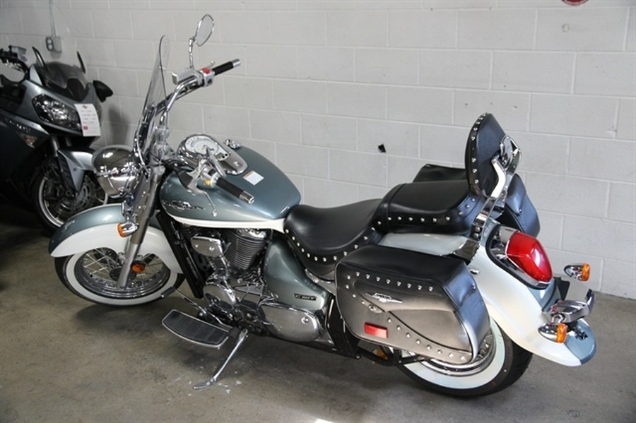 2011 SUZUKI BOULEVARD C50T