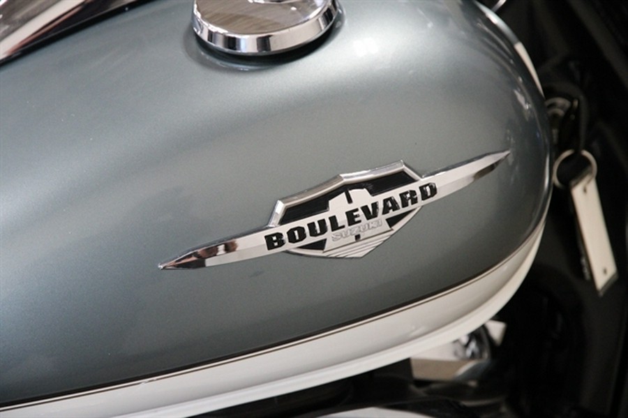2011 SUZUKI BOULEVARD C50T