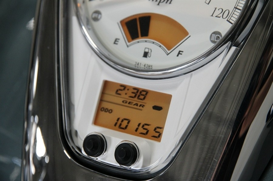 2011 SUZUKI BOULEVARD C50T
