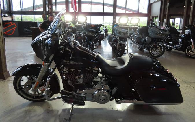 2019 Harley-Davidson® Street Glide® FLHX