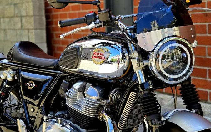 2020 Royal Enfield Int650 Glitter and Dust