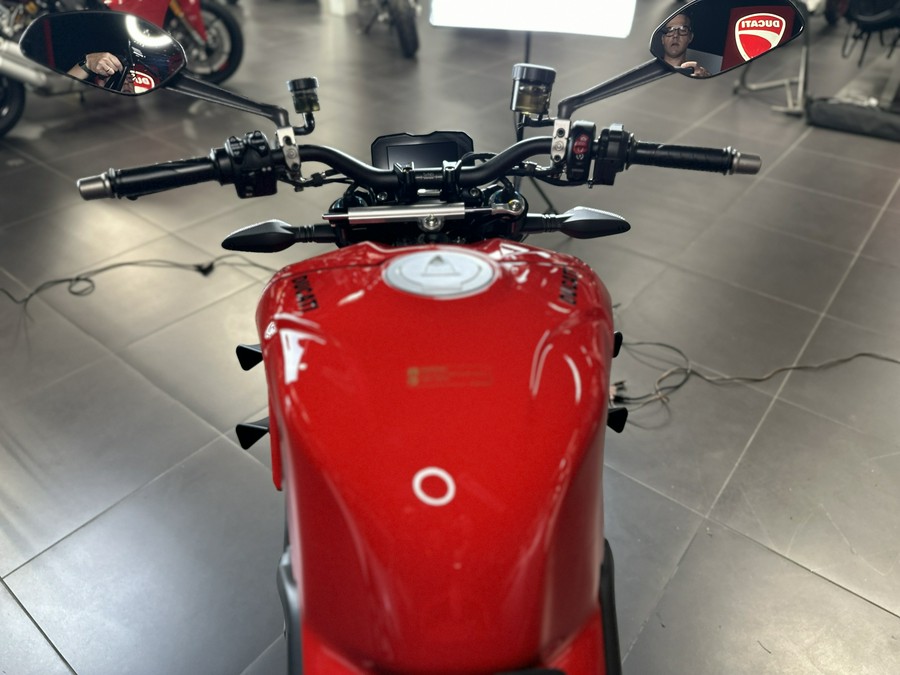 2024 Ducati STREETFIGHTER V4 S