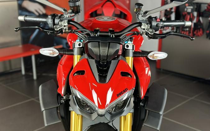 2024 Ducati STREETFIGHTER V4 S