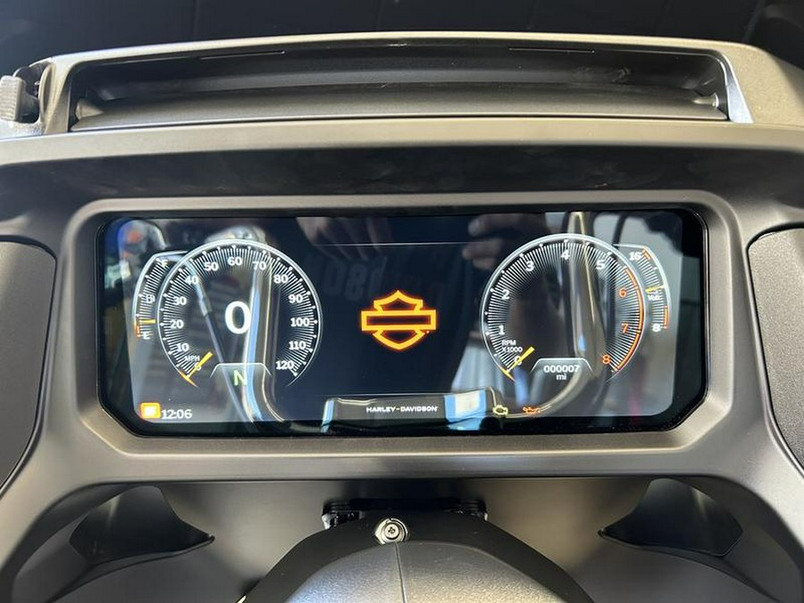 2025 Harley-Davidson® FLTRX - Road Glide®