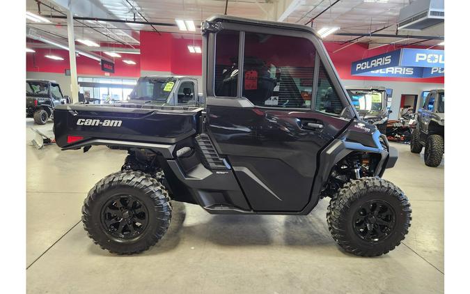 2026 Can-Am SSV DEF XTCAB 65 HD11 BK HB 26 XT CAB HD11