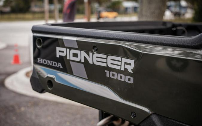 2023 Honda® Pioneer 1000-6 Deluxe Crew