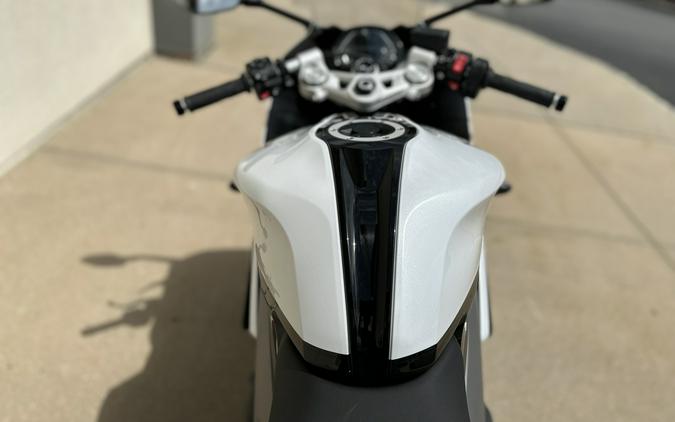 2025 Triumph DAYTONA 660