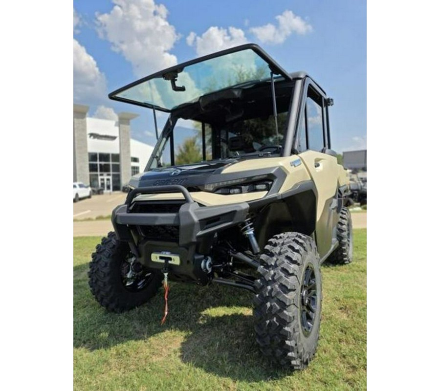 2026 Can-Am® Defender Limited HD11 Desert Tan & Carbon Black