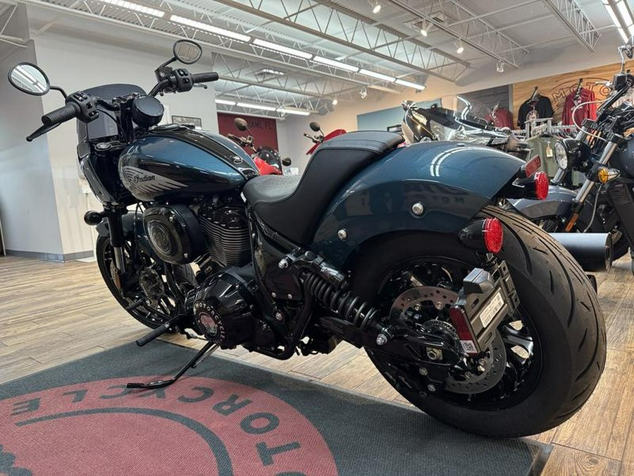 2025 Indian Motorcycle® Sport Chief Cascade Green Metallic