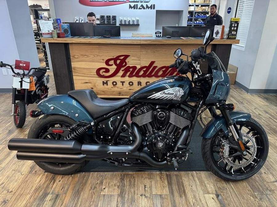 2025 Indian Motorcycle® Sport Chief Cascade Green Metallic