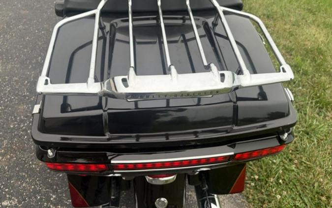 2011 Harley-Davidson® FLHTCUSE6 - CVO™ Ultra Classic® Electra Glide®