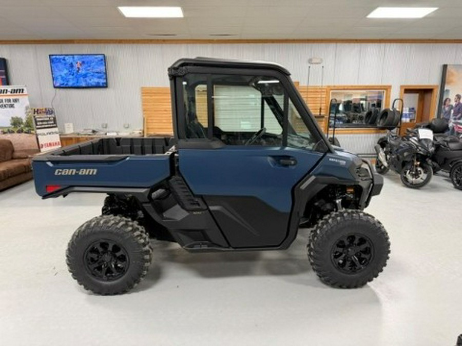 2026 Can-Am Defender XT CAB HD11