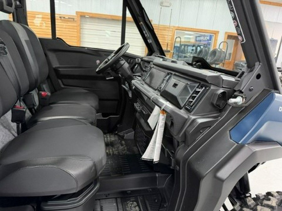 2026 Can-Am Defender XT CAB HD11