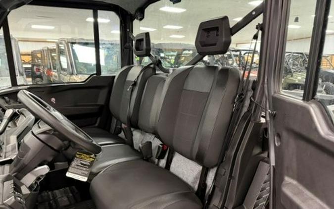 2026 Can-Am Defender XT CAB HD11