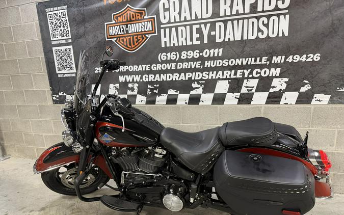 2025 Harley-Davidson® FLHC - Heritage Classic