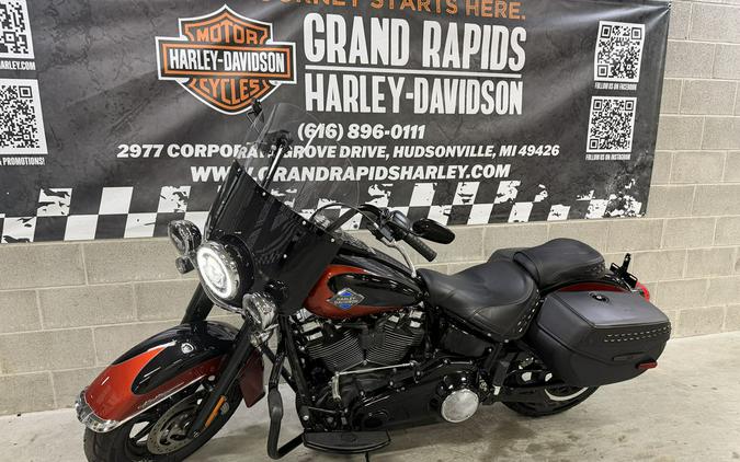 2025 Harley-Davidson® FLHC - Heritage Classic