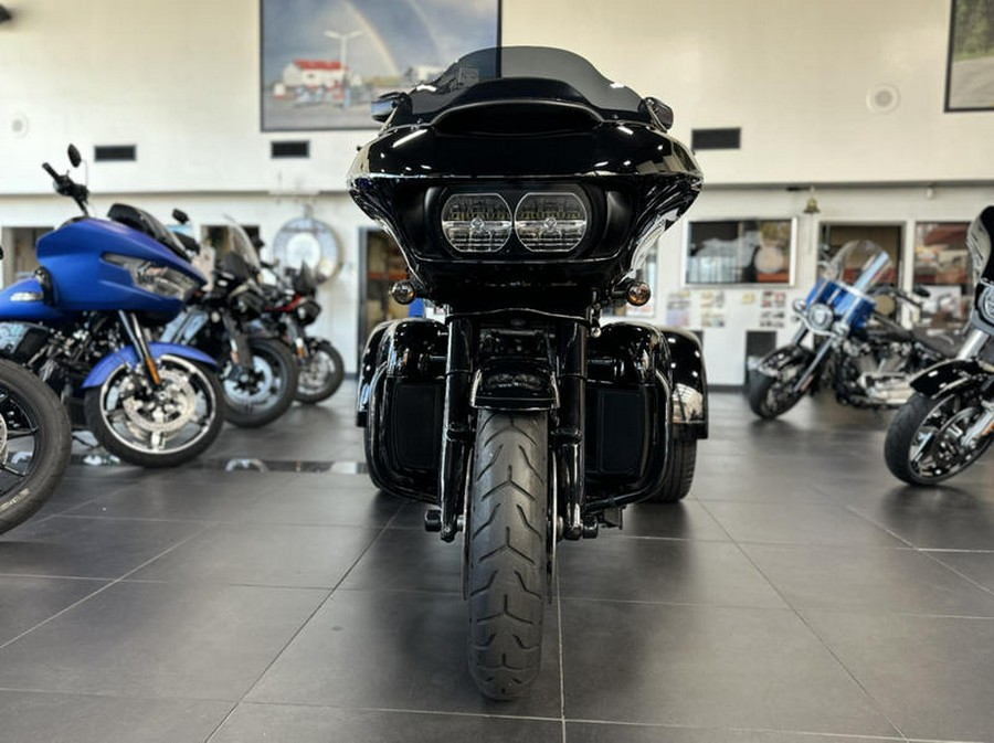2023 Harley-Davidson® FLTRT - Road Glide® 3
