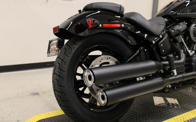 2024 FXBBS Street Bob® 114 Vivid Black