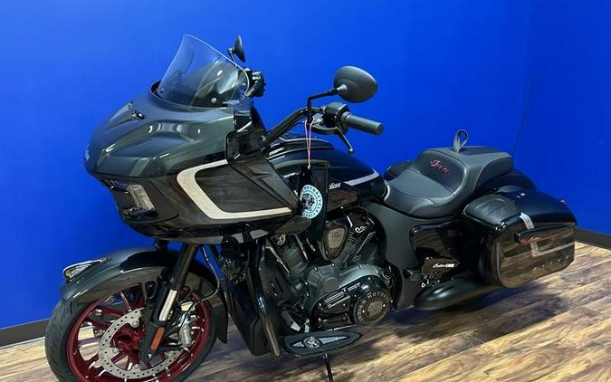 2024 Indian Motorcycle® Challenger® Elite Charcoal Candy/Black Candy