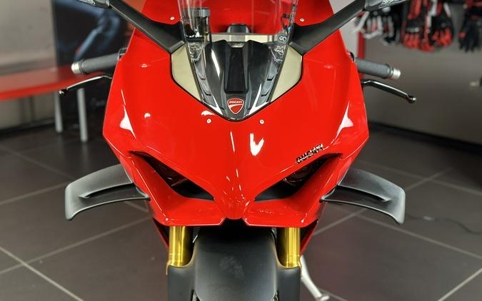 2024 Ducati PANIGALE V4 S