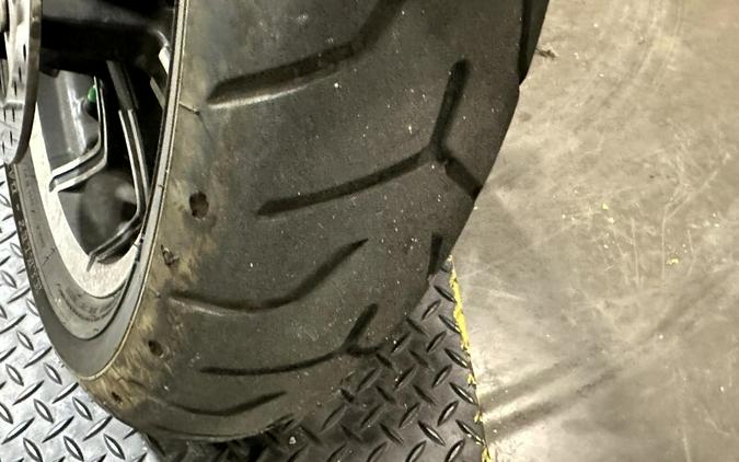 Harley-Davidson® Electra Glide® Ultra Classic® 2019 FLHTCU 655372TT TWISTED CHERRY W/PINSTRIPE