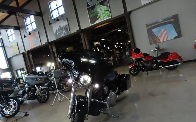 2021 Harley-Davidson® Street Glide® Special FLHXS