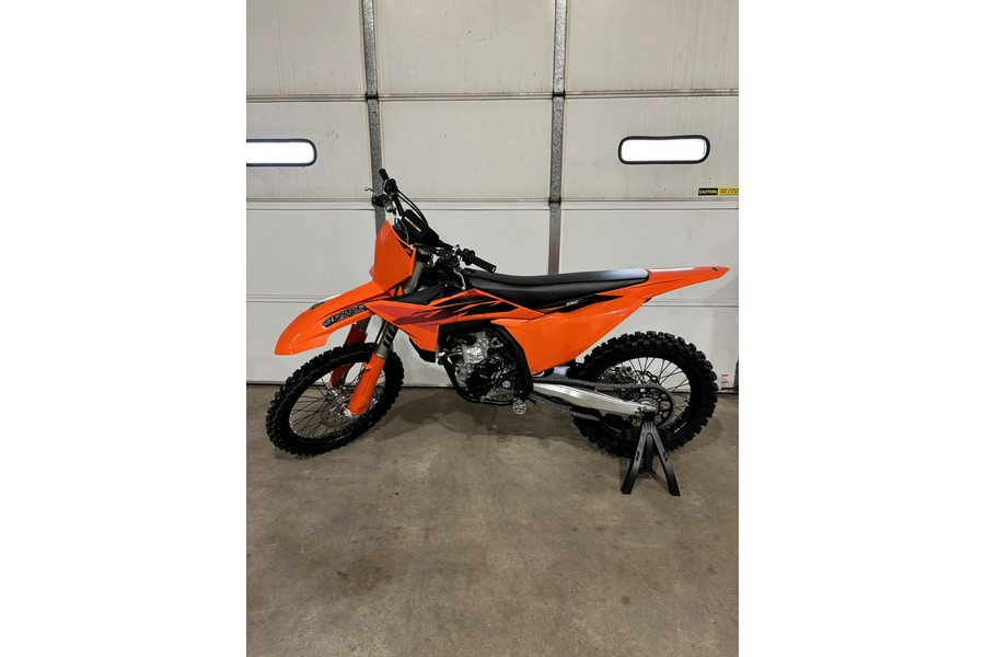 2027 250 SX-F - KTM