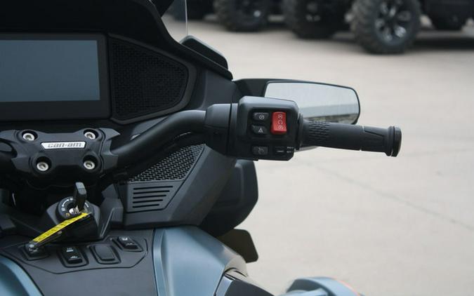 2027 Can-Am 000G1VC00