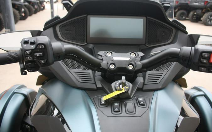 2027 Can-Am 000G1VC00