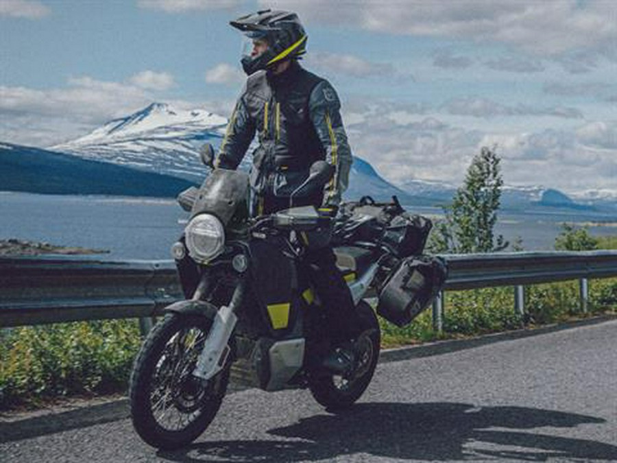 2022 Husqvarna Norden 901