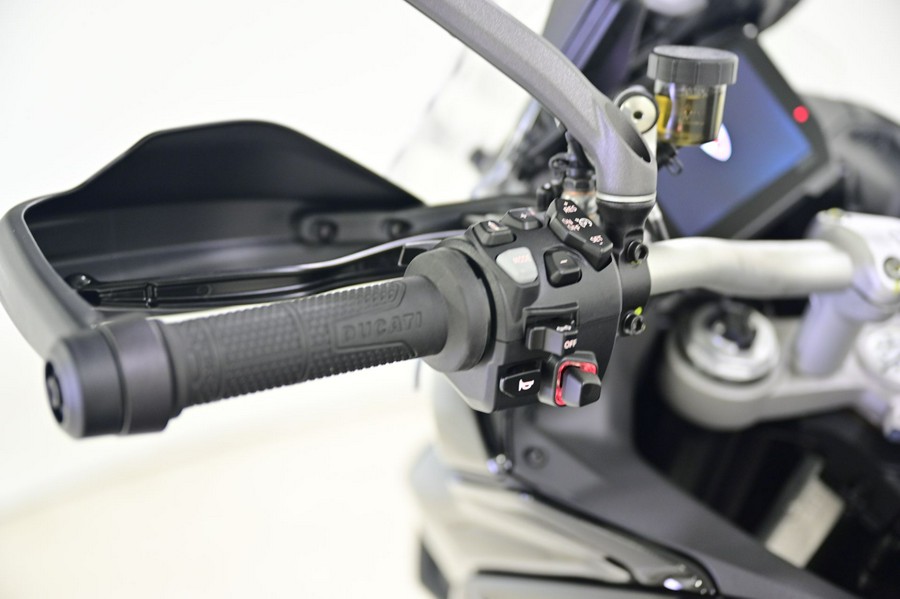 2025 Ducati Multistrada V4 S Travel & Radar