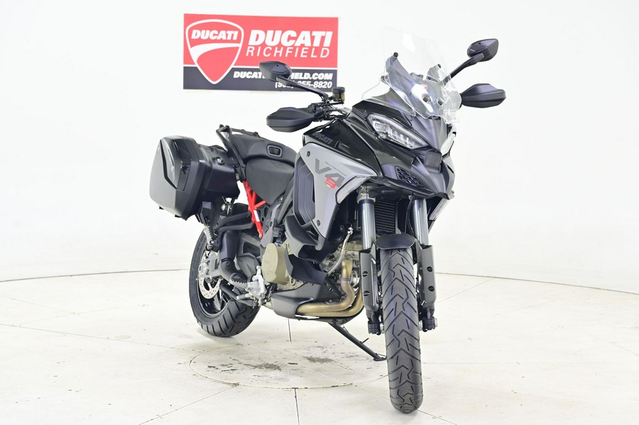2025 Ducati Multistrada V4 S Travel & Radar