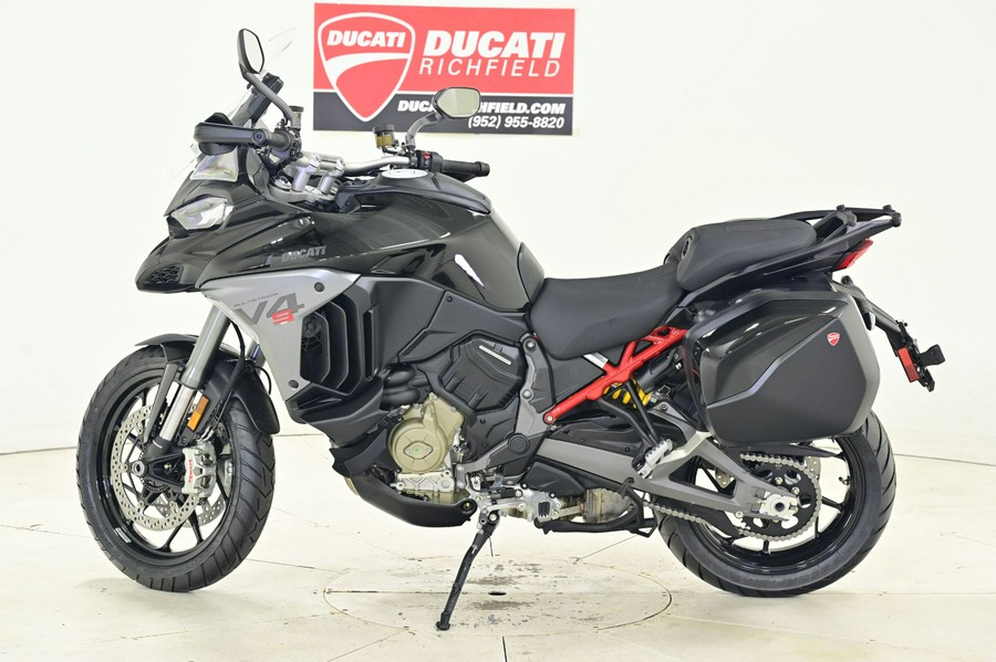 2025 Ducati Multistrada V4 S Travel & Radar