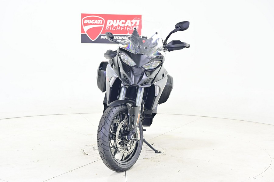 2025 Ducati Multistrada V4 S Travel & Radar