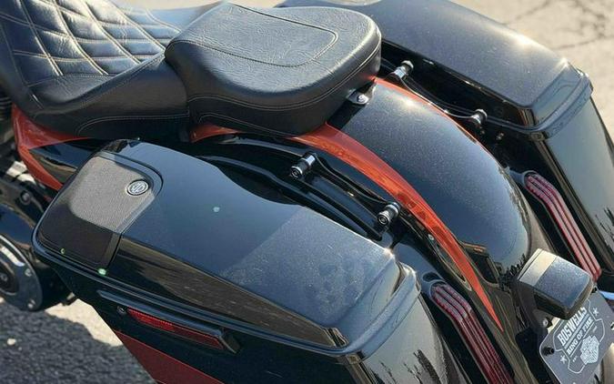 2017 Harley-Davidson® FLHXSE - CVO™ Street Glide®